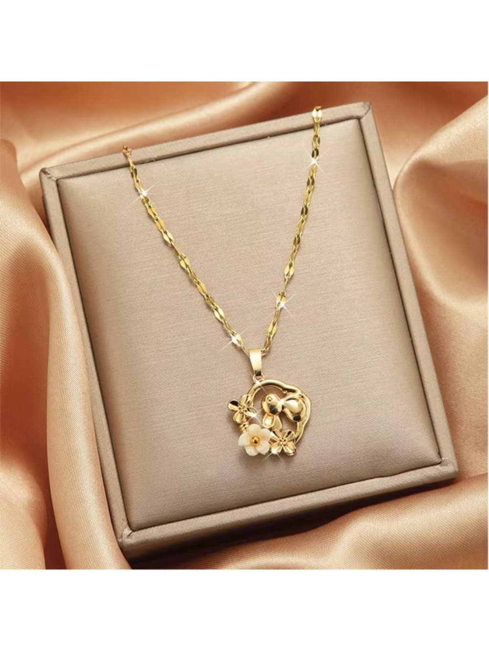 Gold Coloured Bunny and Flower Pendant Necklace NWT